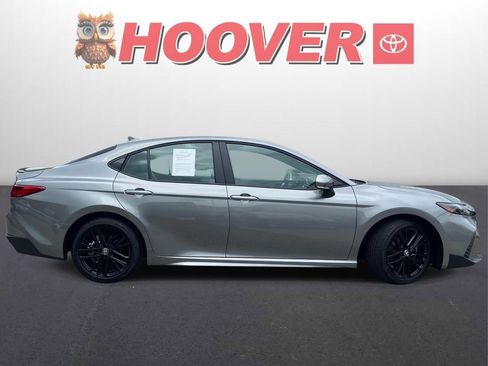 Used 2026 Toyota Camry SE w/ Convenience Package FWD image 2