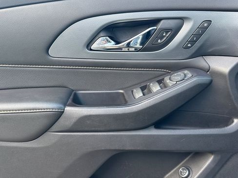 Used 2020 Chevrolet Traverse Premier w/ Redline Edition image 12