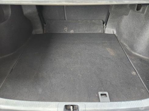 Used 2019 Toyota Camry LE image 30