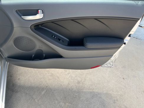 Used 2018 Kia Forte LX FWD image 17