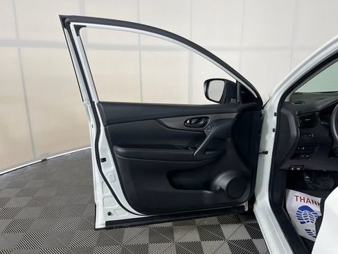 Used 2021 Nissan Rogue Sport S FWD image 15