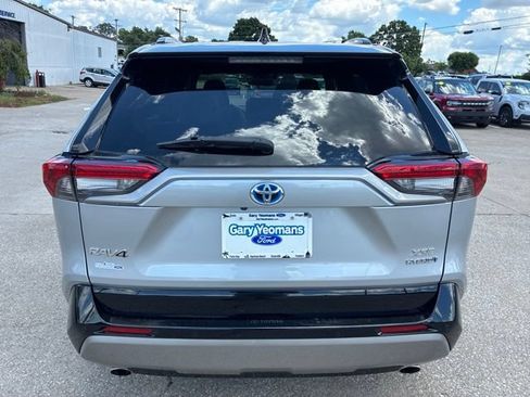 Used 2023 Toyota RAV4 XSE AWD/4WD image 7
