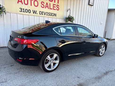 Used 2013 Acura ILX w/ Premium Package image 3
