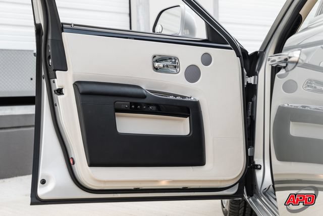 Used 2014 Rolls-Royce Ghost RWD image 66
