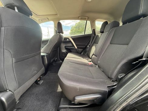 Used 2014 Toyota RAV4 XLE FWD image 11
