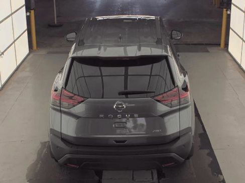 Used 2021 Nissan Rogue S AWD/4WD image 9