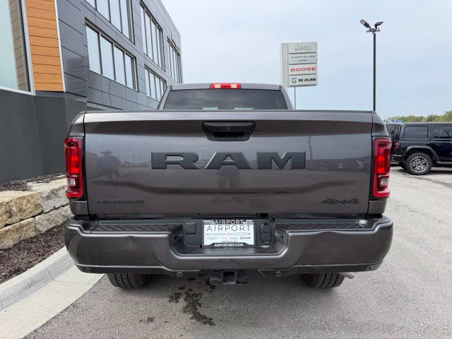 Used 2026 RAM 2500 Big Horn AWD/4WD image 4