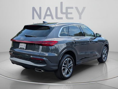 Certified 2025 Audi Q5 Premium w/ Convenience Package AWD/4WD image 5
