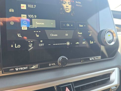 Used 2025 Lexus RX 350 FWD image 28