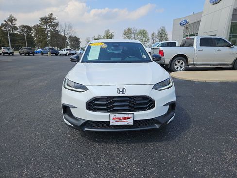 Used 2024 Honda HR-V Sport image 4