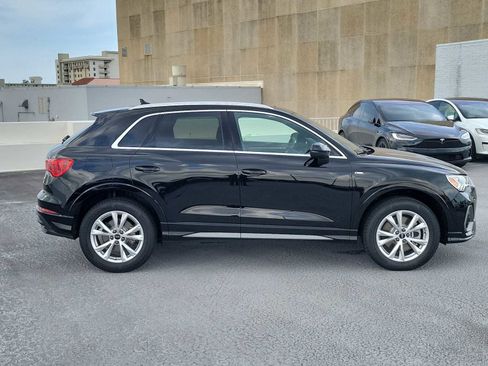 New 2025 Audi Q3 2.0T Premium image 7