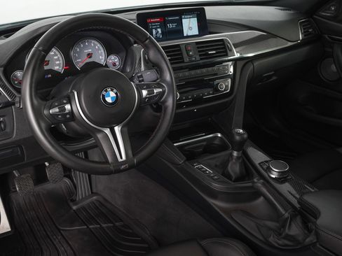 Used 2018 BMW M4 Coupe RWD image 13