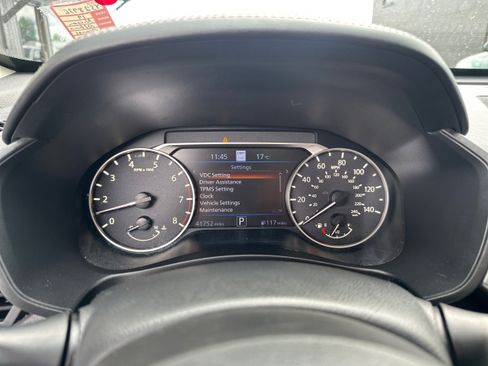 Used 2019 Nissan Altima 2.5 Platinum AWD/4WD image 17