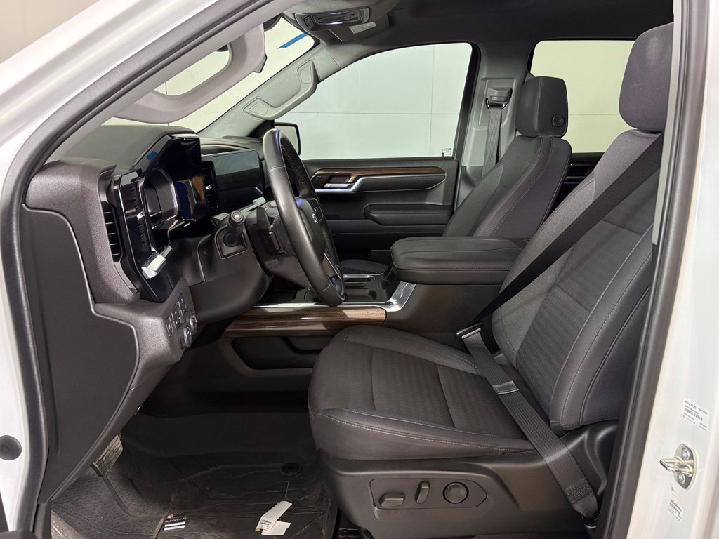 Used 2023 Chevrolet Silverado 1500 RST w/ Convenience Package II AWD/4WD image 14