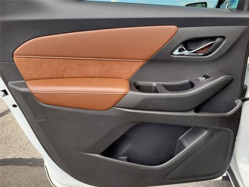 Used 2020 Chevrolet Traverse High Country w/ LPO, Floor Liner Package AWD/4WD image 17