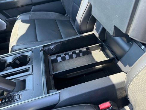 Used 2025 Ford F150 Raptor AWD/4WD image 25