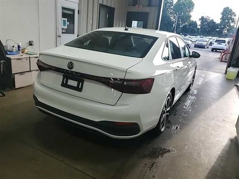 Used 2025 Volkswagen Jetta Sport FWD image 20