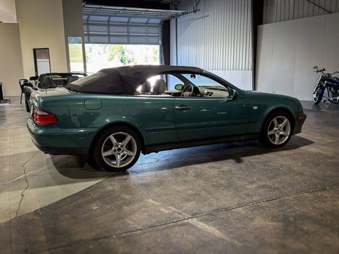 Used 1999 Mercedes-Benz CLK 320 Cabriolet image 13