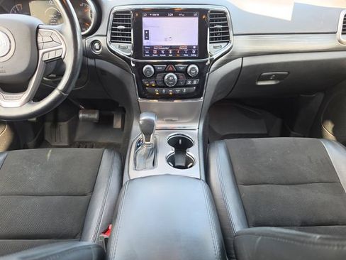 Used 2020 Jeep Grand Cherokee Laredo w/ Quick Order Package 2BN North AWD/4WD image 17