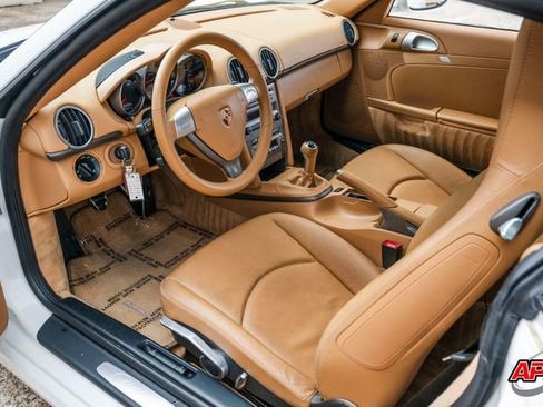 Used 2007 Porsche Cayman image 2