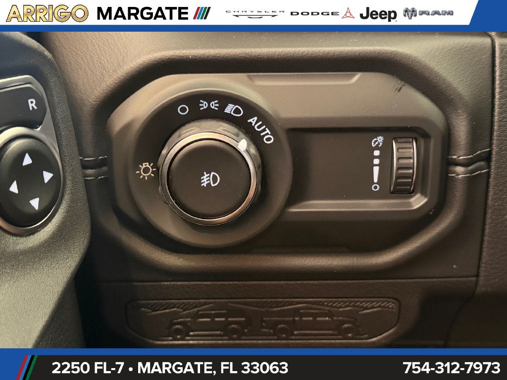 Used 2026 Jeep Wrangler Unlimited Rubicon 392 w/ Quick Order Package 27X Moab AWD/4WD image 35