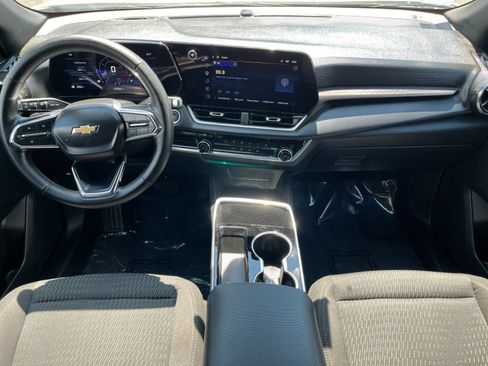 Used 2025 Chevrolet Equinox LT FWD image 38