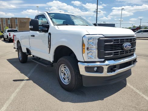 Used 2026 Ford F250 XL w/ XL Driver Assist Package AWD/4WD image 4