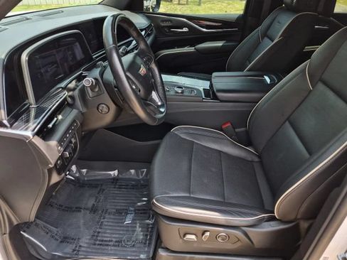 Used 2021 Cadillac Escalade ESV Sport w/ Driver Assist Tech Package AWD/4WD image 8