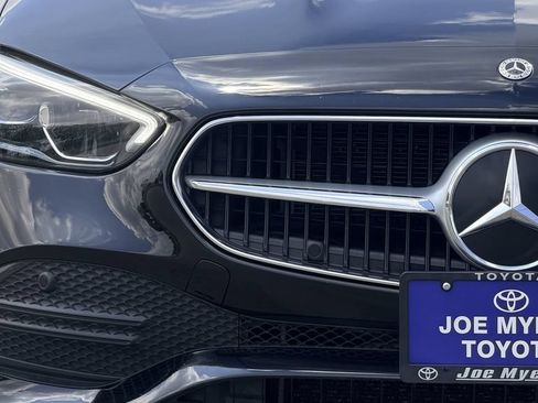 Used 2025 Mercedes-Benz C 300 Sedan image 4