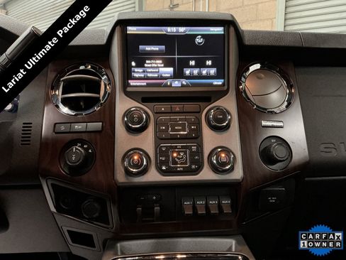 Used 2015 Ford F250 Lariat image 22