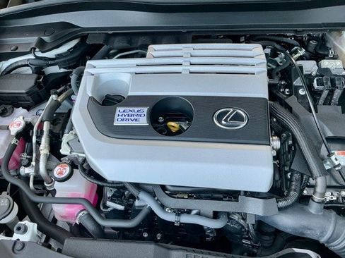 Used 2021 Lexus UX 250h w/ Premium Package image 7