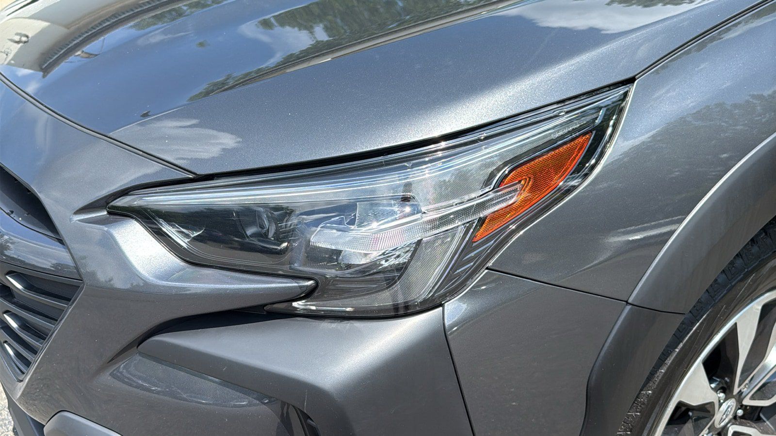 Used 2023 Subaru Outback Limited AWD/4WD image 9