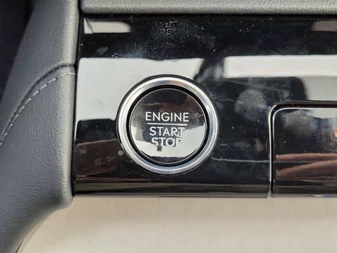 New 2026 Lincoln Navigator L Reserve AWD/4WD image 23