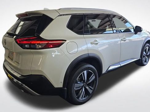 Used 2023 Nissan Rogue Platinum w/ Platinum Premium Package FWD image 4