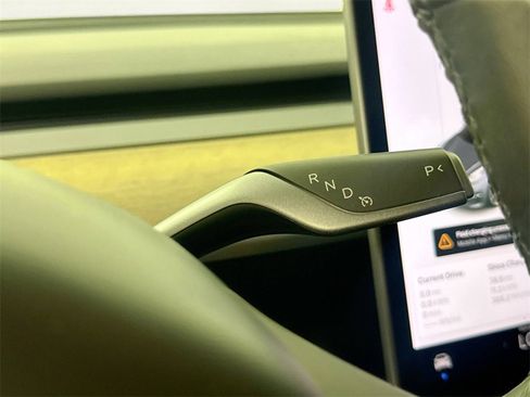 Used 2018 Tesla Model 3 Long Range image 15