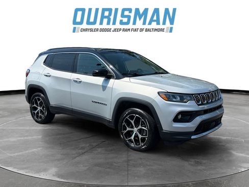 Used 2024 Jeep Compass Limited AWD/4WD image 1