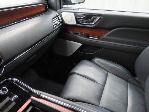 Used 2023 Lincoln Navigator L Reserve w/ Equipment Group 201A image 33