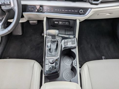 Certified 2024 Kia Sportage EX FWD image 20