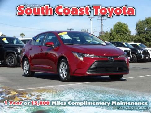 Used 2025 Toyota Corolla LE image 1