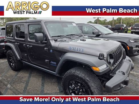 Used 2025 Jeep Wrangler Willys image 1