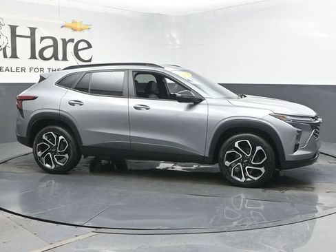 Used 2024 Chevrolet Trax RS w/ Driver Confidence Package FWD image 50