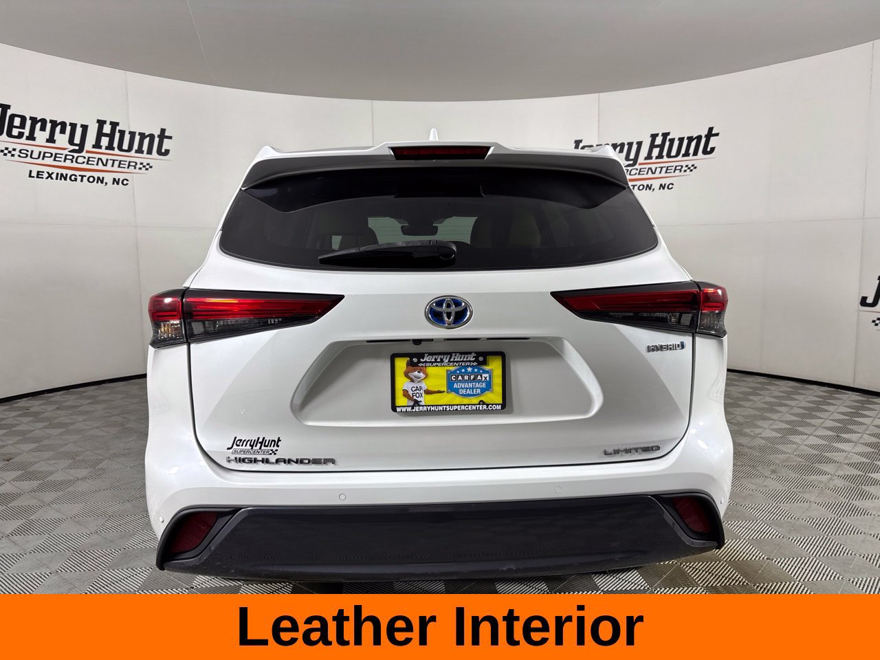 Used 2023 Toyota Highlander Limited FWD image 7
