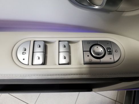 Certified 2024 Hyundai Ioniq 5 Limited RWD image 11