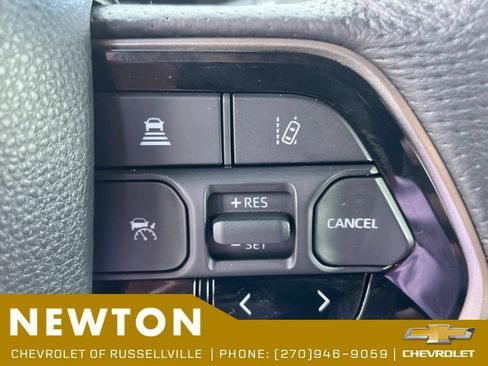 Used 2024 Toyota Tundra Limited w/ Power Package AWD/4WD image 14