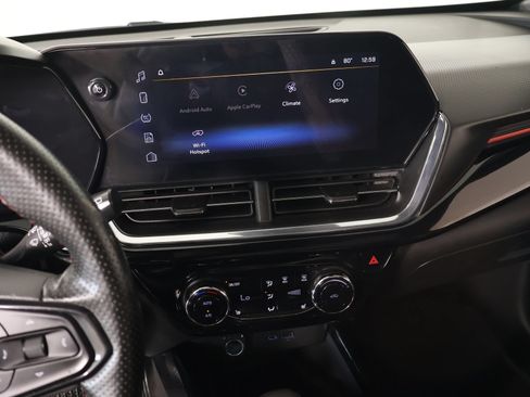 Used 2026 Chevrolet Trax RS w/ Sunroof Package FWD image 5