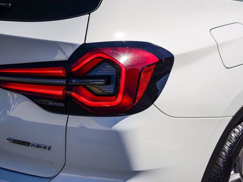 Used 2024 BMW X3 sDrive30i w/ Convenience Package image 8