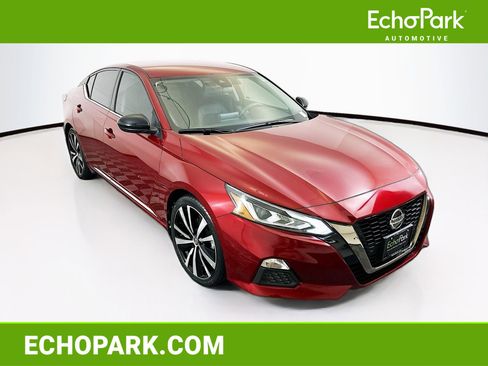 Used 2022 Nissan Altima 2.5 SR image 1
