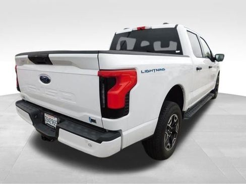 Used 2023 Ford F150 Lightning XLT image 11