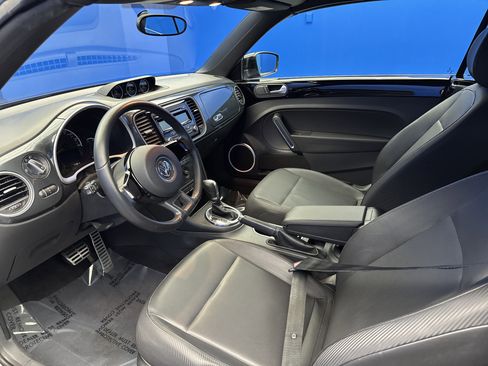 Used 2013 Volkswagen Beetle 2.0T image 12