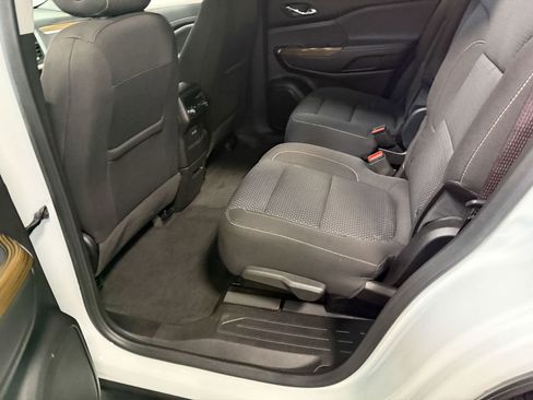 Used 2021 GMC Acadia SLE w/ Trailering Package image 46